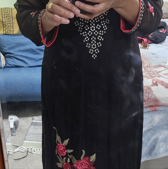 Chiffon Dress - Picture 4 of 7